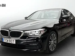 Svart Begagnad 2018 BMW 530e iPerformance Sedan | 259 900 kr (Superpris)