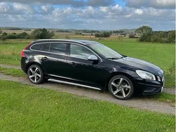 Svart Begagnad 2012 Volvo V60 R-Design Kombi | 100 000 kr (Marknadspris)