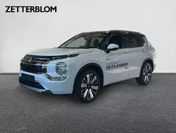 White diamond with black roof Ny 2025 Mitsubishi Outlander P-HEV Edition SUV | 621 450 kr