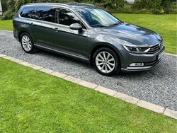 Grå Begagnad 2015 VW Passat Kombi | 149 000 kr (Marknadspris)