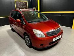 Röd Begagnad 2002 Toyota Corolla Verso Minibuss | 26 990 kr
