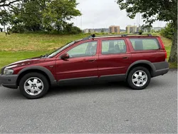 Röd Begagnad 2001 Volvo XC70 SUV | 34 000 kr (Bra pris)