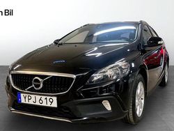 Svart Begagnad 2018 Volvo V40 CC Kinetic Kombi | 139 900 kr (Bra pris)