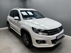 Vit Begagnad 2014 VW Tiguan R-line SUV | 89 900 kr (Marknadspris)
