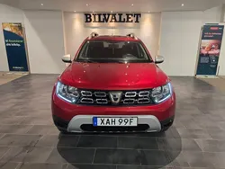 Mörkröd (röd) Begagnad 2022 Dacia Duster SUV | 169 900 kr (Marknadspris)