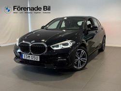 Svart Begagnad 2022 BMW 118 Sport Line Halvkombi | 299 000 kr (Dyr)