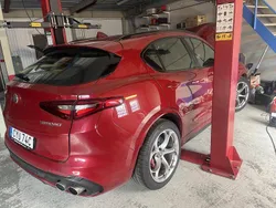 Röd Begagnad 2019 Alfa Romeo Stelvio Quadrifoglio SUV | 639 000 kr