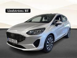 Grå Begagnad 2022 Ford Fiesta Halvkombi | 174 900 kr (Marknadspris)