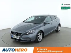 Grå Begagnad 2015 Volvo V40 Momentum Kombi | 159 000 kr (Marknadspris)