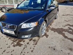 Svart Begagnad 2012 Volvo V50 Momentum Kombi | 66 000 kr (Marknadspris)