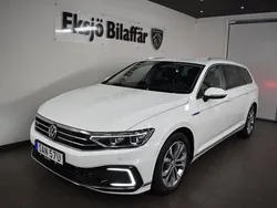 Vit Begagnad 2019 VW Passat GTE Kombi | 277 500 kr (Dyr)