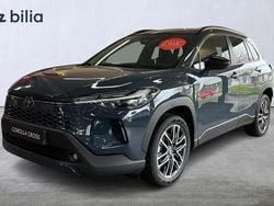 Silver Ny 2025 Toyota Corolla Cross Style SUV | 397 500 kr (Marknadspris)