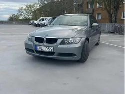 Grå Begagnad 2006 BMW 318 Sedan | 33 000 kr (Superpris)