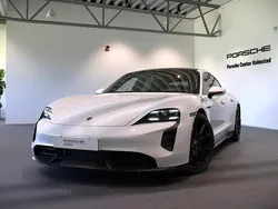 Vit (white) Begagnad 2022 Porsche Taycan GTS Sedan | 885 000 kr
