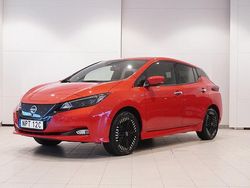 Red solid Begagnad 2022 Nissan Leaf N-Connecta Halvkombi | 249 900 kr (Marknadspris)