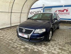 Mörkblå Begagnad 2007 VW Passat Highline Sedan | 27 900 kr (Dyr)