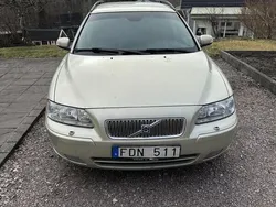 Brun Begagnad 2007 Volvo V70 Momentum Kombi | 23 000 kr (Superpris)