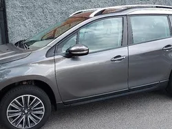 Grå Begagnad 2015 Peugeot 2008 SUV | 92 900 kr (Lite dyr)