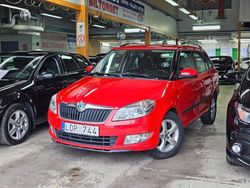 Röd Begagnad 2010 Skoda Fabia Halvkombi | 49 999 kr (Dyr)