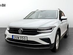 Vit Begagnad 2021 VW Tiguan SUV | 279 900 kr (Lite dyr)
