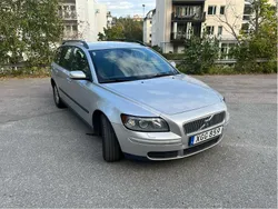 Grå Begagnad 2006 Volvo V50 Kombi | 24 000 kr (Marknadspris)