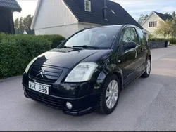 Svart Begagnad 2005 Citroën C2 Halvkombi | 16 000 kr (Marknadspris)