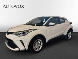 Vit Begagnad 2022 Toyota C-HR Active SUV | 279 898 kr (Marknadspris)