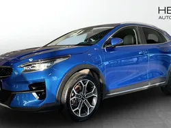 Blå (blue) Begagnad 2022 Kia XCeed Advance SUV | 249 000 kr (Marknadspris)