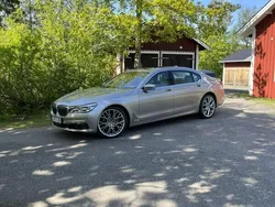 Silver Begagnad 2016 BMW 750L Sedan | 380 000 kr