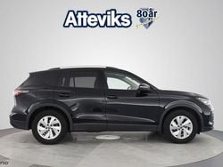 Svart Begagnad 2024 VW Tiguan Edition SUV | 356 900 kr (Marknadspris)