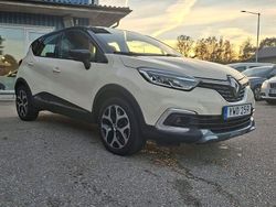 Flerfärgad Begagnad 2017 Renault Captur SUV | 149 900 kr (Marknadspris)