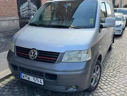 Vit Begagnad 2005 VW T5 Van | 35 000 kr (Marknadspris)