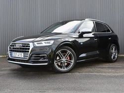 Svart Begagnad 2017 Audi SQ5 Comfort SUV | 349 900 kr (Marknadspris)