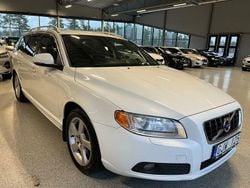 Vit Begagnad 2013 Volvo V70 Summum Kombi | 54 900 kr (Bra pris)