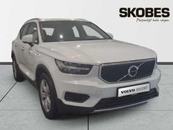Vit Begagnad 2020 Volvo XC40 Momentum SUV | 297 900 kr (Bra pris)