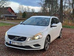 Vit Begagnad 2012 Volvo V60 R-Design Kombi | 80 000 kr (Lite dyr)