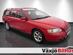 Röd Begagnad 2004 Volvo V70 Business Edition Kombi | 29 900 kr (Lite dyr)