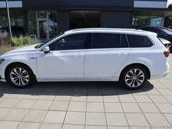 Vit Begagnad 2019 VW Passat GTE Kombi | 179 900 kr (Superpris)