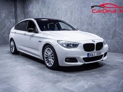 Vit Begagnad 2013 BMW 530 Gran Turismo M Sport Halvkombi | 148 800 kr (Superpris)