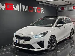 Vit Begagnad 2021 Kia Ceed Sportswagon Kombi | 219 000 kr (Marknadspris)