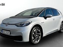 Silver (scale silver metallic bla) Begagnad 2023 VW ID.3 Pro Performance Halvkombi | 299 900 kr (Marknadspris)