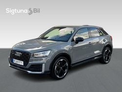Grå Begagnad 2017 Audi Q2 S-Line SUV | 224 900 kr (Marknadspris)