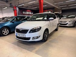 Vit Begagnad 2014 Skoda Fabia Ambiente Halvkombi | 99 900 kr (Marknadspris)