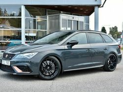 Grå Begagnad 2019 Seat Leon 4Drive Kombi | 391 900 kr