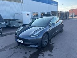 Grå Begagnad 2019 Tesla Model 3 Long Range AWD Sedan | 379 900 kr