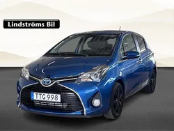 Blå Begagnad 2015 Toyota Yaris Hybrid Edition Halvkombi | 114 000 kr (Marknadspris)