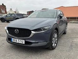 Grå Begagnad 2023 Mazda CX-30 Sky SUV | 279 000 kr (Marknadspris)