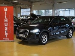 Svart Begagnad 2023 Audi Q2 Proline SUV | 199 000 kr (Marknadspris)