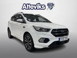 Vit Begagnad 2017 Ford Kuga ST-Line SUV | 159 500 kr (Marknadspris)