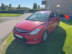 Röd Begagnad 2011 Hyundai i30 Select Kombi | 39 900 kr (Superpris)